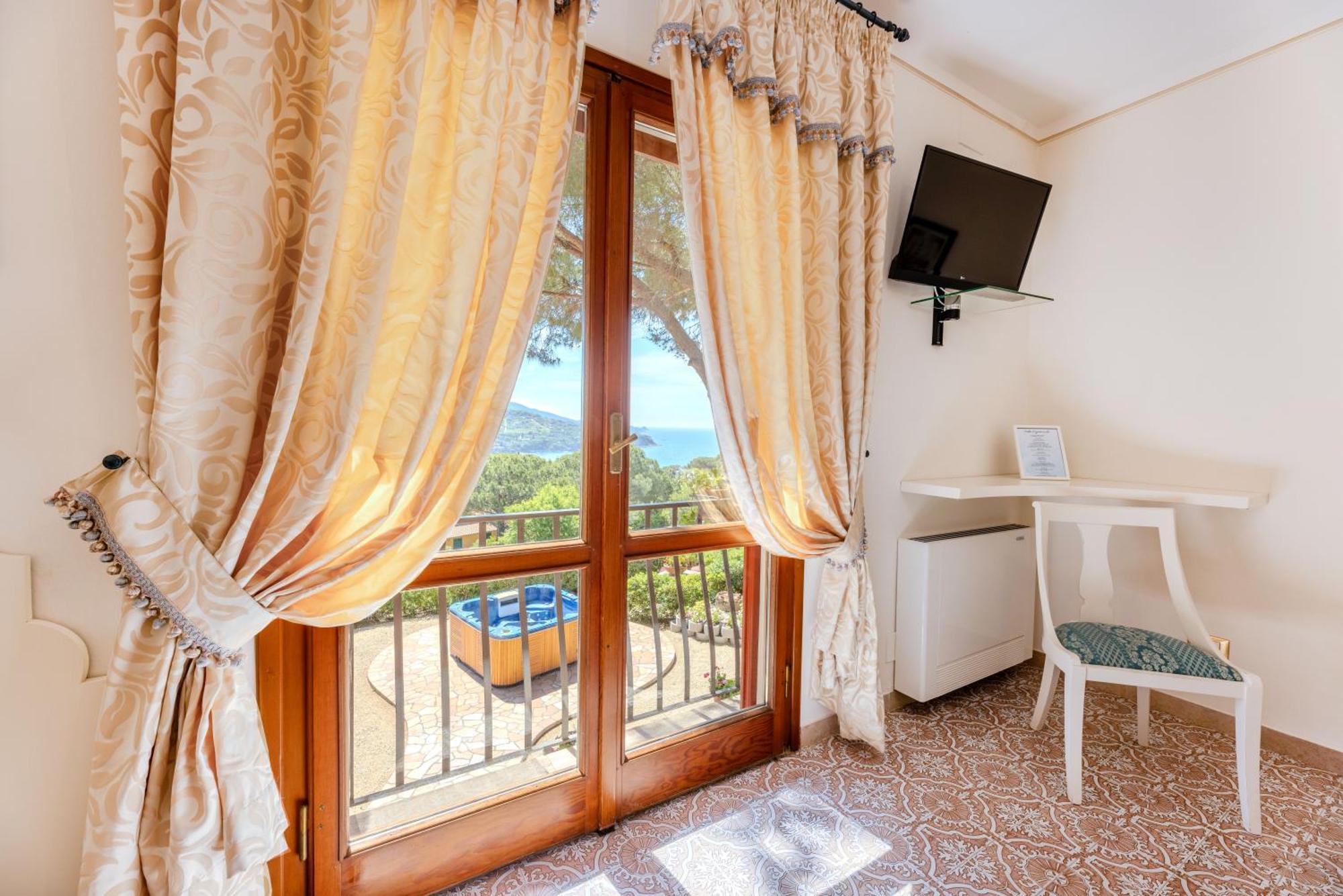 Villa Capitorsola Capoliveri  Buitenkant foto