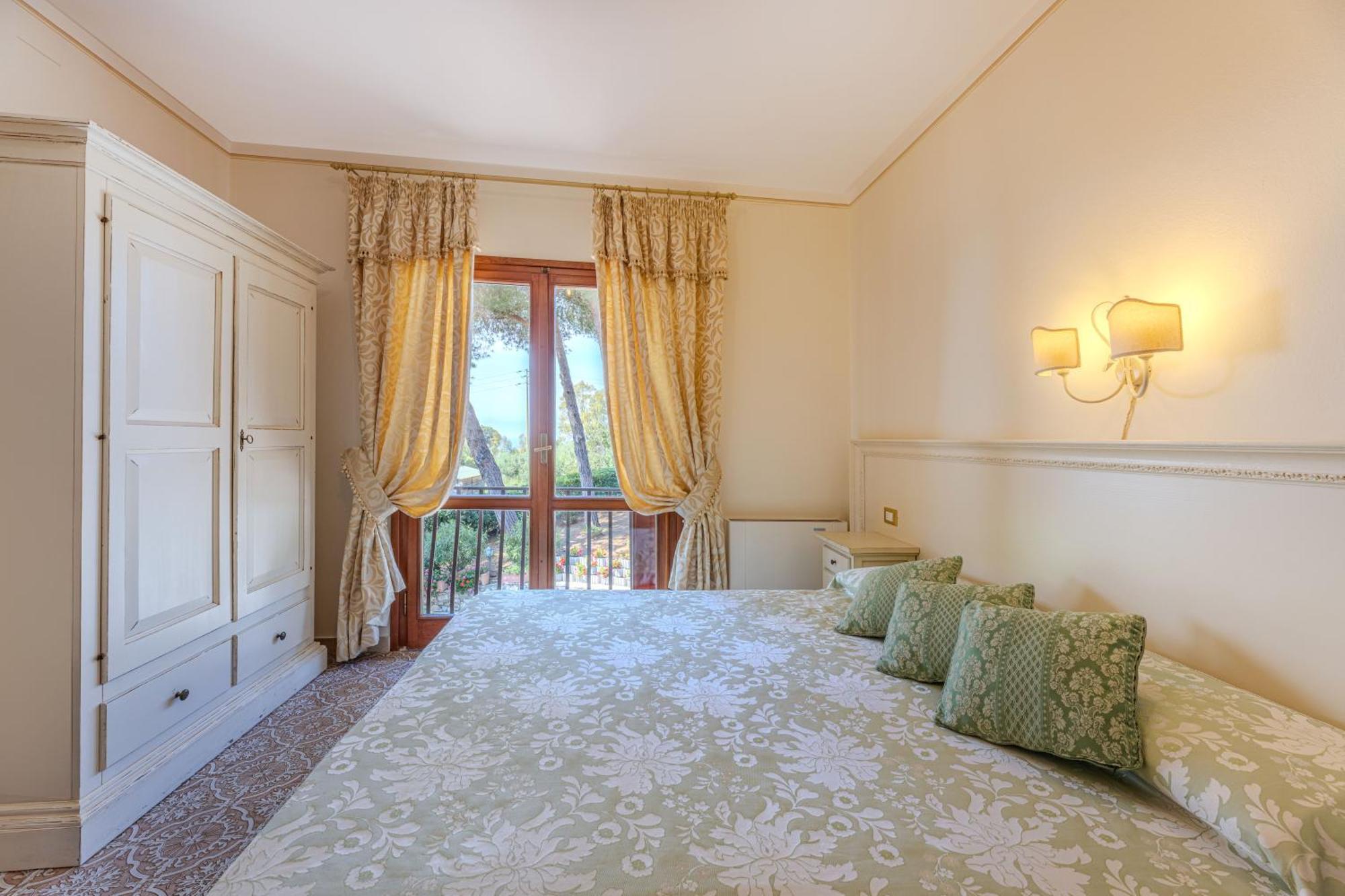 Villa Capitorsola Capoliveri  Buitenkant foto